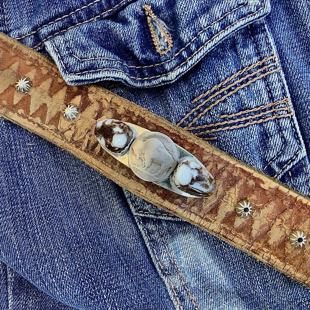 Leathercuff, up to 7 1/2” wrist